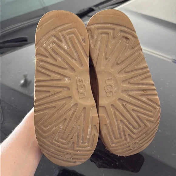 UGG Chestnut Shearling Ankle Boots - Picture 2 of 5